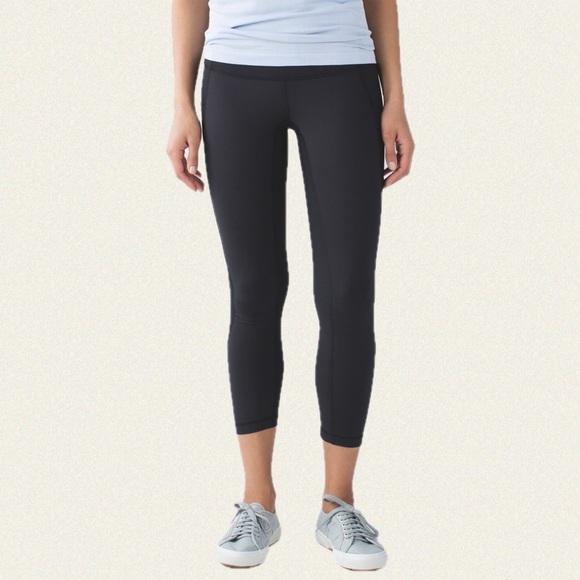 Lululemon Seek The Heat Crop - Picture 2 of 9